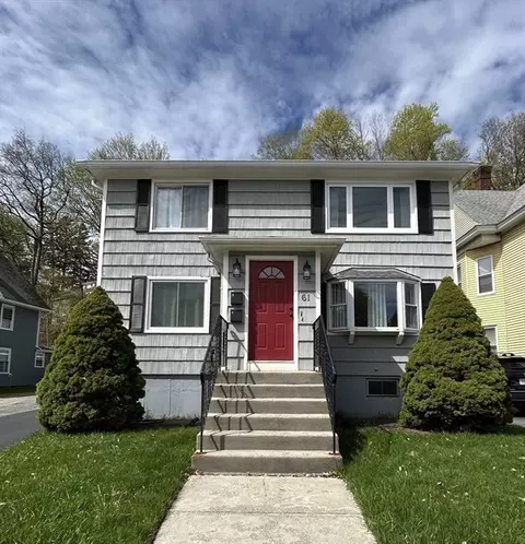 61 Richmond Ave, Worcester, MA 01602