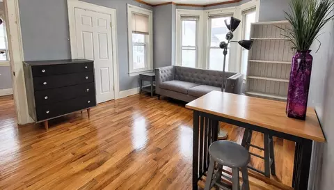 12 5th Ave, Haverhill, MA 01830