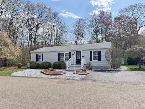 9 Kylee Dr, Plainville, MA 02762