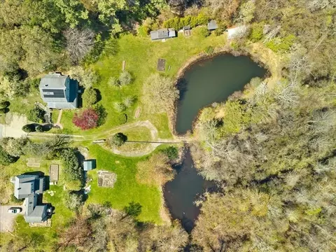 173 N Worcester St, Norton, MA 02766