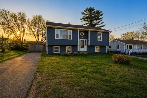 48 Irene St, New Bedford, MA 02745