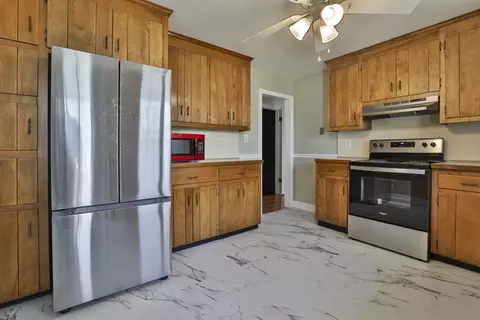 Kitchen - 17 Gorham St, Lawrence, MA 01843 photo 1 of 2