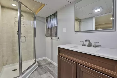 Bath - 17 Gorham St, Lawrence, MA 01843 photo 4 of 4