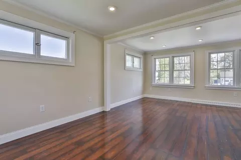Living - 17 Gorham St, Lawrence, MA 01843 photo 5 of 9