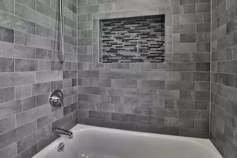 Bath - 17 Gorham St, Lawrence, MA 01843 photo 3 of 4