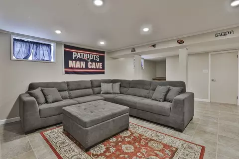 Living - 17 Gorham St, Lawrence, MA 01843 photo 8 of 9