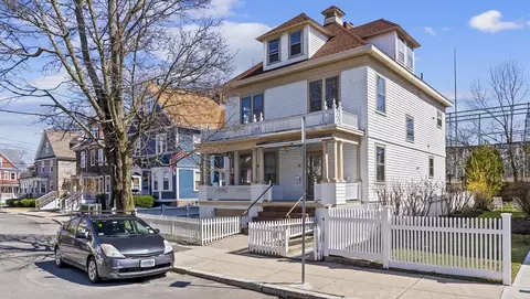 10 Alcott St, Boston, MA 02134