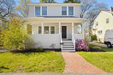 29 Pine Cir, Weymouth, MA 02190