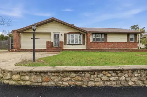 10 Deluca Rd, Milford, MA 01757