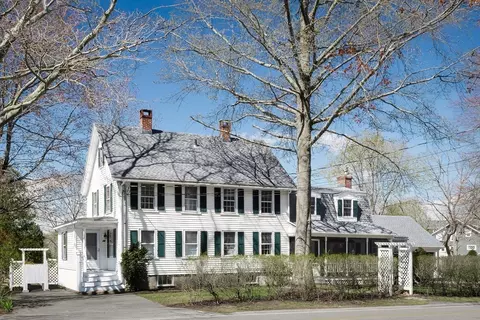 31 Argilla Rd, Ipswich, MA 01938