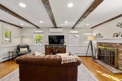22 Crest Rd, Framingham, MA 01702 photo 8