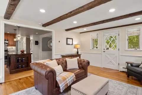 22 Crest Rd, Framingham, MA 01702 photo 9