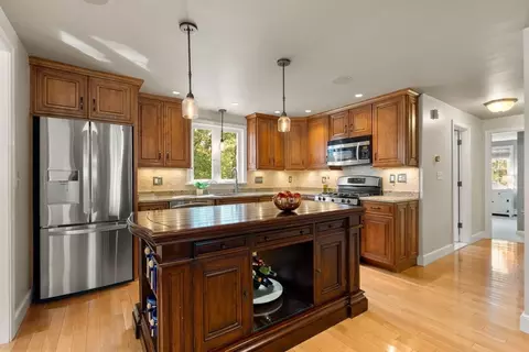 22 Crest Rd, Framingham, MA 01702 photo 12
