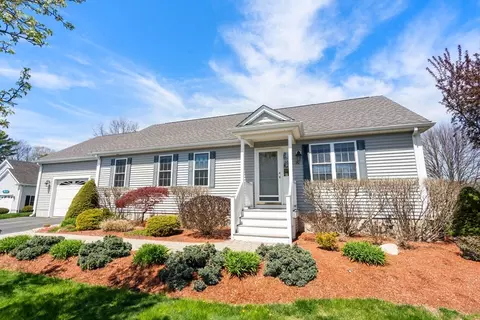 20 Harmony Xing, East Bridgewater, MA 02333