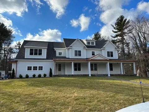 26 Valley Rd, Dover, MA 02030