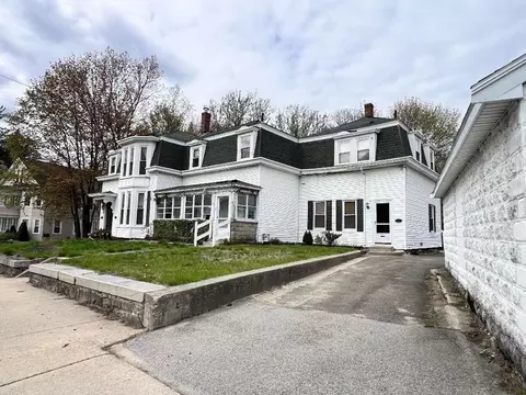 95 Pelham St #3, Methuen, MA 01844