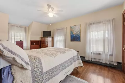Bedroom - 464 Pinedale Ave, Athol, MA 01331 photo 1 of 5