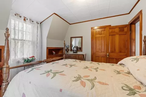 Bedroom - 464 Pinedale Ave, Athol, MA 01331 photo 5 of 5
