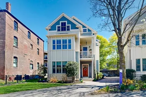 16 Meehan St # A, Boston, MA 02130