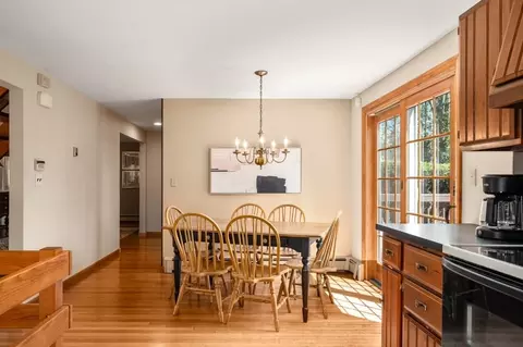 6 Ivy Ln, Reading, MA 01867 photo 9