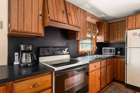 6 Ivy Ln, Reading, MA 01867 photo 6