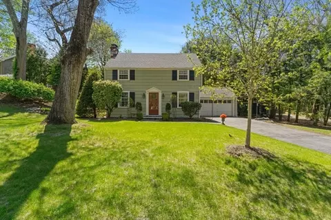 34 Sheridan Rd, Wellesley, MA 02481