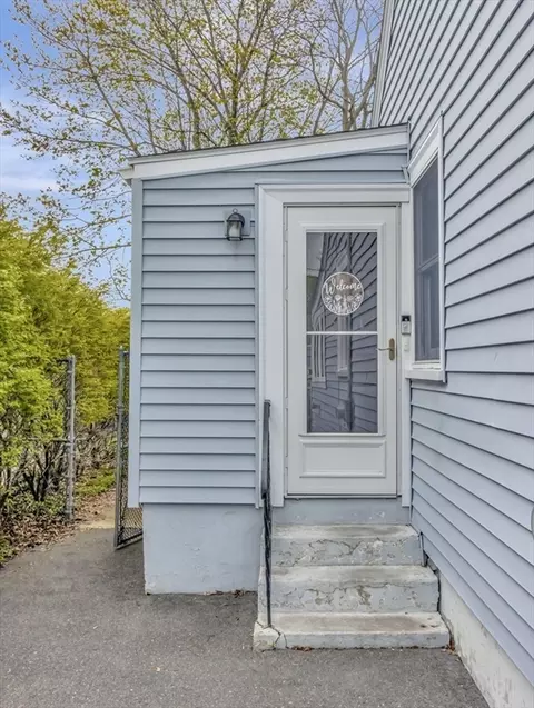 Exterior - 5 G St, Hull, MA 02045 photo 6 of 7