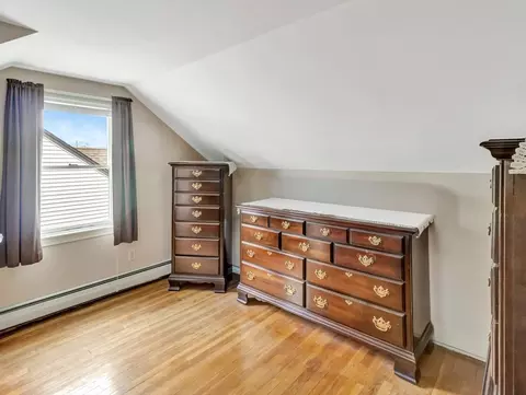 Bedroom - 5 G St, Hull, MA 02045 photo 4 of 5