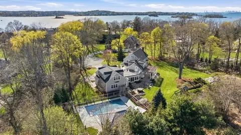 5 Seal Cove Ln, Hingham, MA 02043