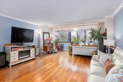 6 Whittier Pl #4N, Boston, MA 02114