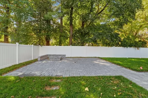 143 Hunting Rd, Needham, MA 02494 photo 41