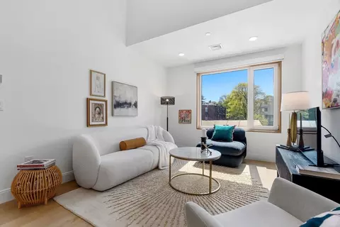 3171 Washington St #301, Boston, MA 02130