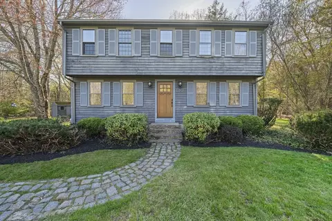 110 Country Rd, Hanover, MA 02339
