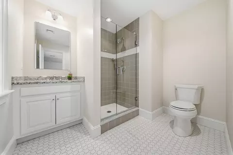 Bath - 35 Marshall Rd, Wellesley, MA 02482 photo 4 of 6
