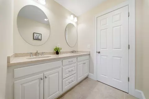 Bath - 35 Marshall Rd, Wellesley, MA 02482 photo 5 of 6