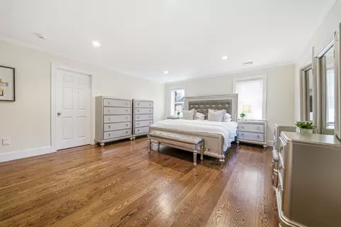 Bedroom - 35 Marshall Rd, Wellesley, MA 02482 photo 1 of 6
