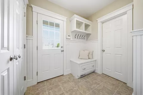 Entry Way - 35 Marshall Rd, Wellesley, MA 02482 photo 1 of 3