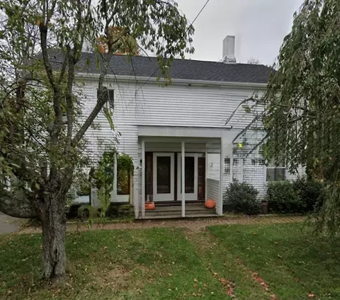 477-479 Kenoza St, Haverhill, MA 01830
