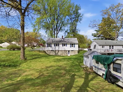 Exterior - 129 Cooper St, Springfield, MA 01108 photo 5 of 11