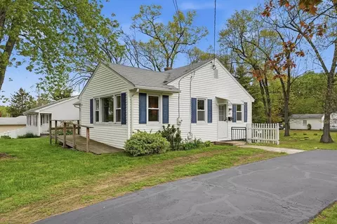 Exterior - 129 Cooper St, Springfield, MA 01108 photo 2 of 11