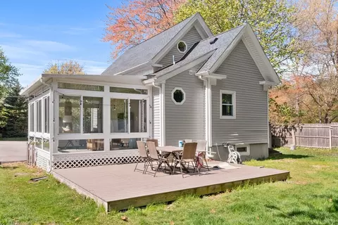 Exterior - 3 Edwards St, Franklin, MA 02038 photo 9 of 9