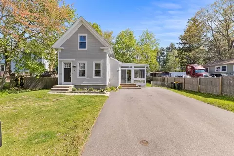 Exterior - 3 Edwards St, Franklin, MA 02038 photo 1 of 9