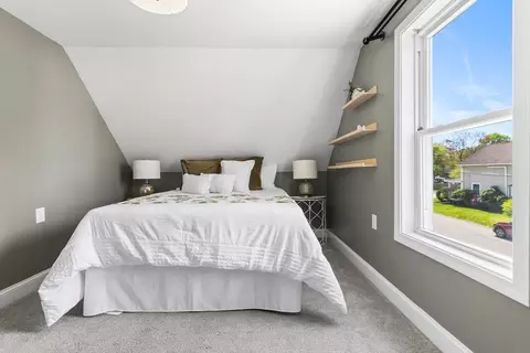 Bedroom - 3 Edwards St, Franklin, MA 02038 photo 1 of 7
