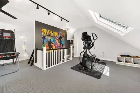 Entry Way - 77 Brook Rd, Weston, MA 02493 photo 4 of 4