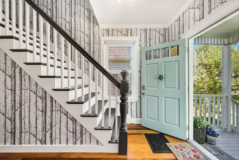 Entry Way - 77 Brook Rd, Weston, MA 02493 photo 2 of 4