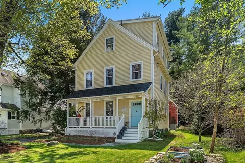 Exterior - 77 Brook Rd, Weston, MA 02493 photo 2 of 13