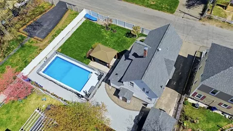 23 Houghton St, Lowell, MA 01851