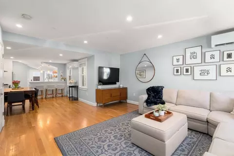 81 Pearl St, Charlestown, MA 02129