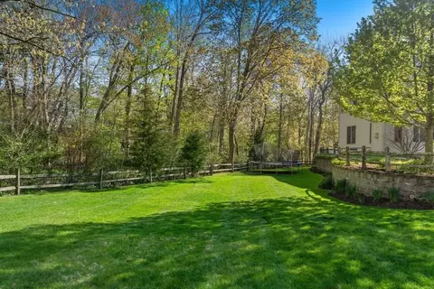 84 Glendale Rd, Needham, MA 02492 photo 40