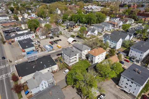 View/Area - 71 Maywood St, Worcester, MA 01603 photo 2 of 5